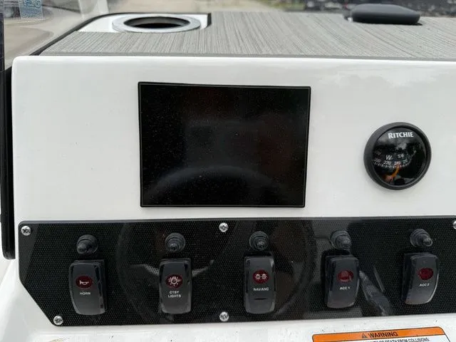 Slide: The Image of Yamaha 195 FSH Sport 2025 - 23