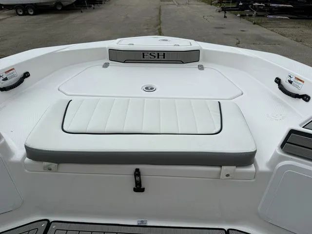 Slide: The Image of Yamaha 195 FSH Sport 2025 - 34