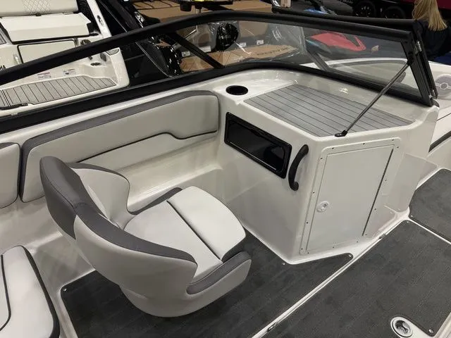 Slide: The Image of Yamaha SX190 2026 - 18