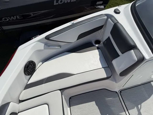 Slide: The Image of Interior of 2025 Yamaha SX195 boat with gray and white upholstery. - 25