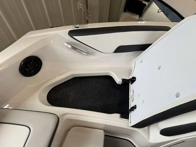 Slide: The Image of Yamaha SX195 2025 - 27