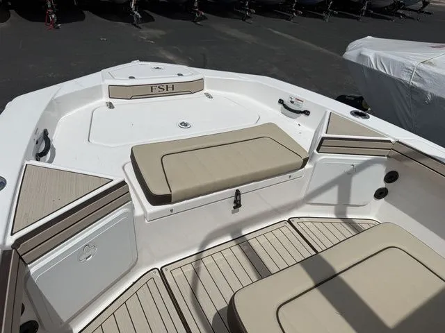 Slide: The Image of Yamaha 195 FSH Sport 2025 - 17