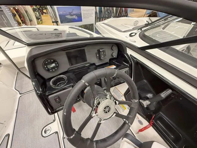 Slide: The Image of Yamaha AR195 2025 - 12