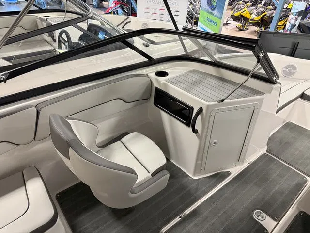 Slide: The Image of Yamaha SX190 2024 - 15