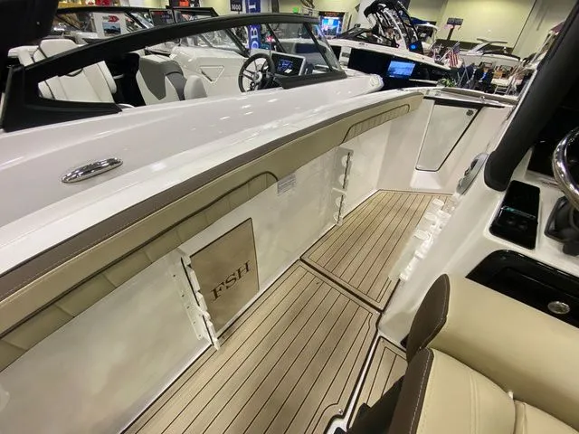 Slide: The Image of Interior of 2024 Yamaha 255 FSH Sport H boat, luxurious design. - 15