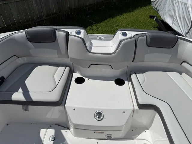 Slide: The Image of Interior of 2025 Yamaha Boats AR190 with seating and cup holders. - 9