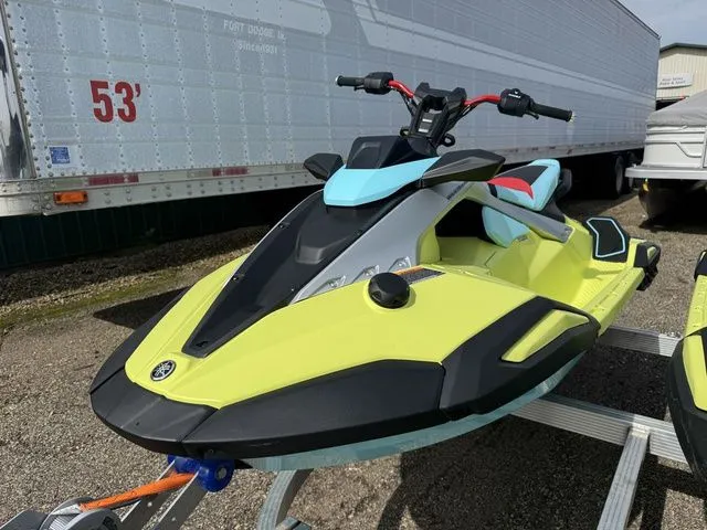 Slide: The Image of Yamaha JetBlaster PRO 2-Up 2025 - 2