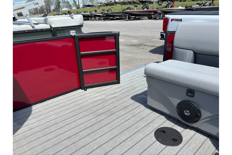 Slide: The Image of Bentley Pontoons Legacy 203XL 2025 - 14