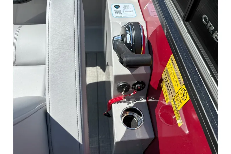 Slide: The Image of Bentley Pontoons Legacy 203XL 2025 - 9