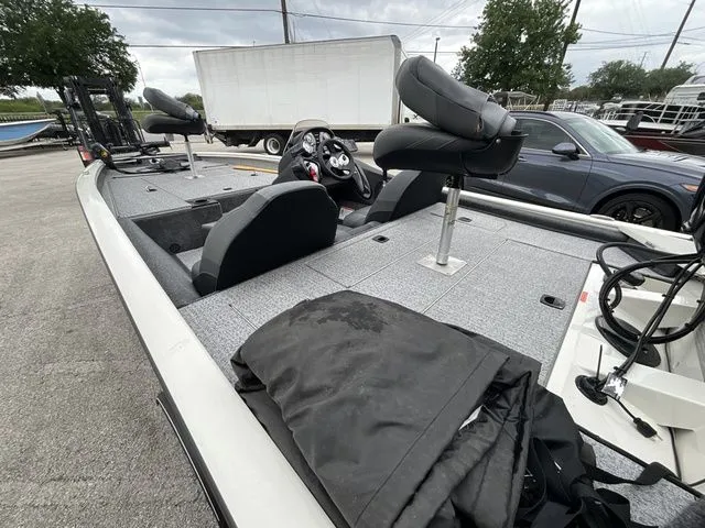 Slide: The Image of Tracker Pro 175 Team 2023 - 13