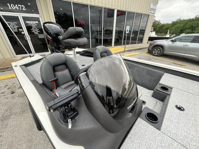 Slide: The Image of Tracker Pro 175 Team 2023 - 8