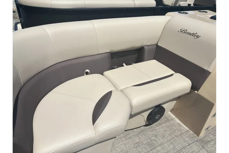 Slide: The Image of Bentley Pontoons Legacy 200 Cruise 2026 - 10