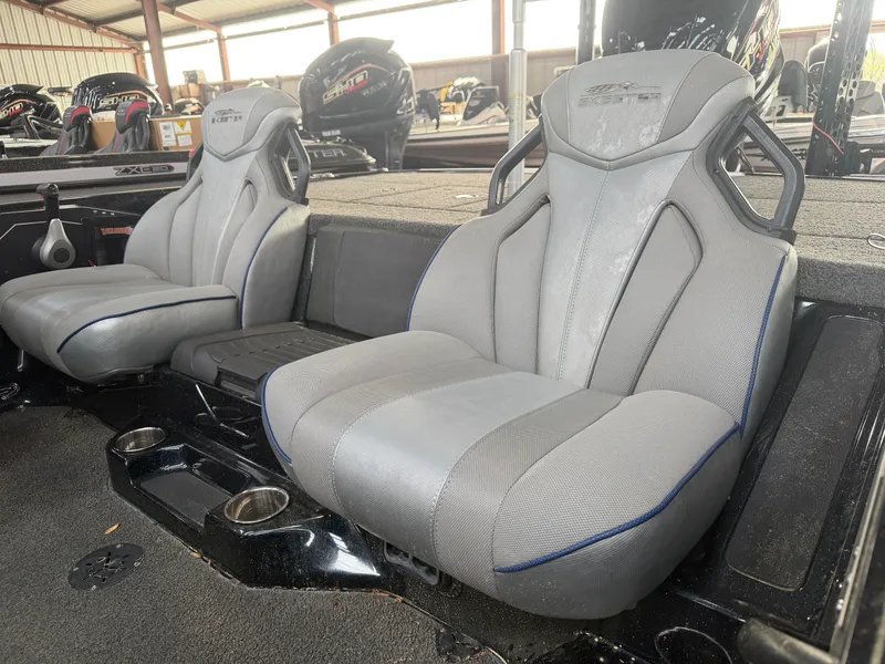 Slide: The Image of Skeeter ZXR21 2022 - 10