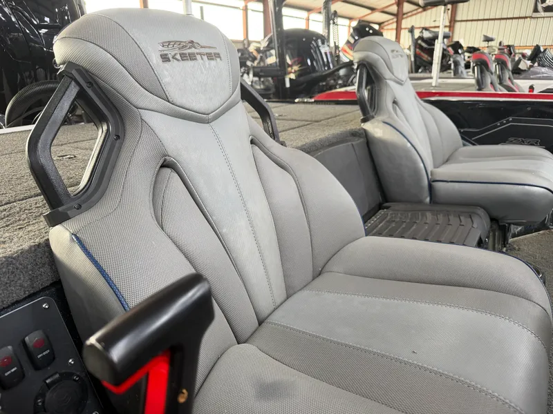 Slide: The Image of Skeeter ZXR21 2022 - 13