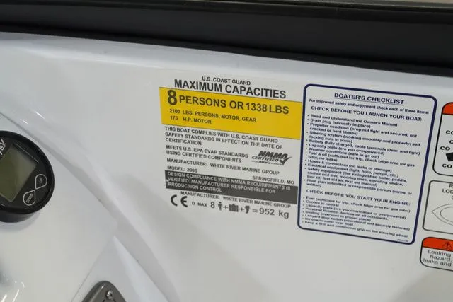 Slide: The Image of Tahoe 200 S 2023 - 17