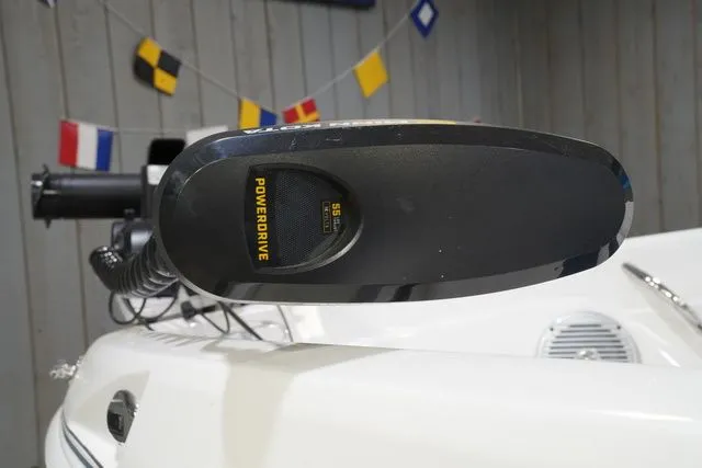 Slide: The Image of Tahoe 200 S 2023 - 3