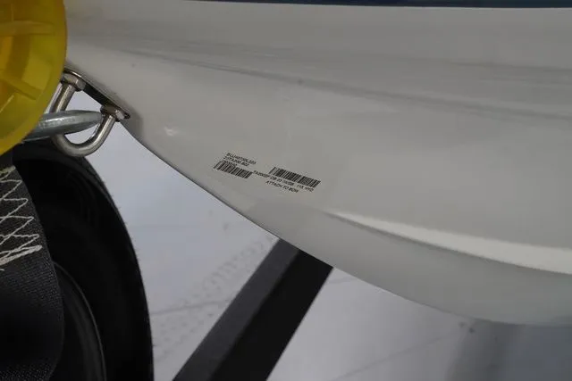 Slide: The Image of Tahoe 200 S 2023 - 5