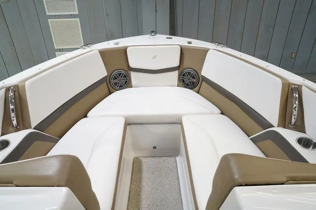 Slide: The Image of Four Winns H230 2016 - 12