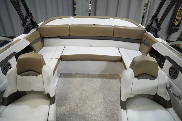 Slide: The Image of Four Winns H230 2016 - 19