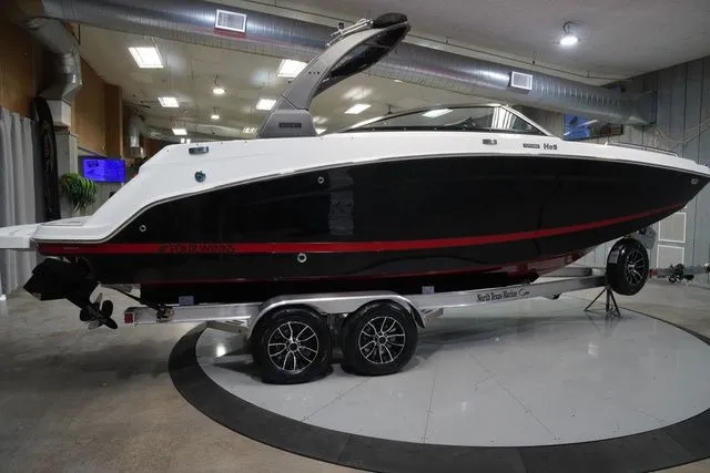 Slide: The Image of Four Winns HD5 Surf 2026 - 7