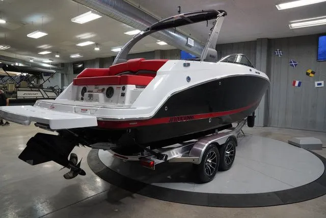 Slide: The Image of Four Winns HD5 Surf 2026 - 8