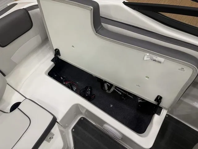 Slide: The Image of Yamaha SX190 2026 - 9