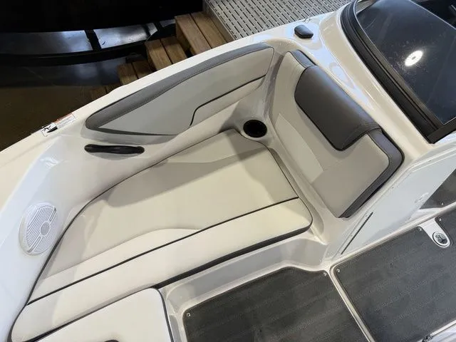 Slide: The Image of Yamaha SX190 2026 - 27