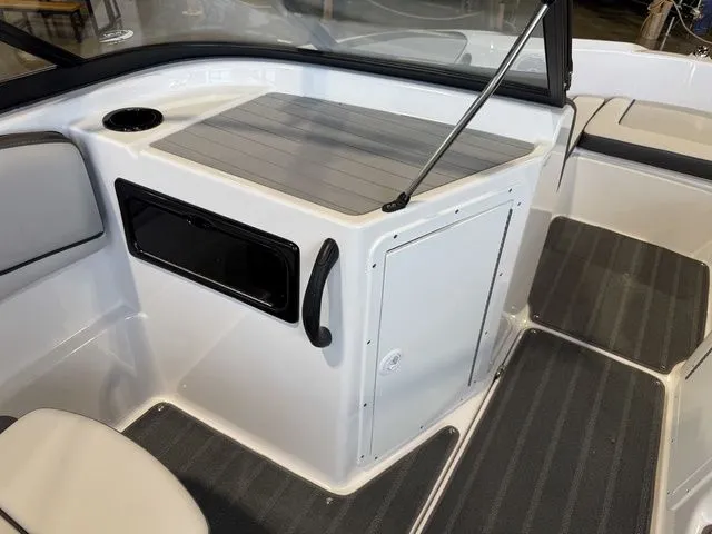 Slide: The Image of Yamaha SX190 2026 - 17