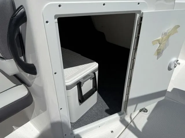 Slide: The Image of Yamaha AR190 2025 - 21