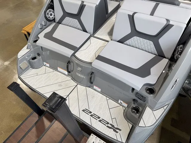 Slide: The Image of Yamaha 222XE 2025 - 4
