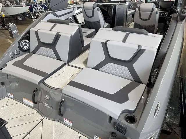 Slide: The Image of Yamaha 222XE 2025 - 5