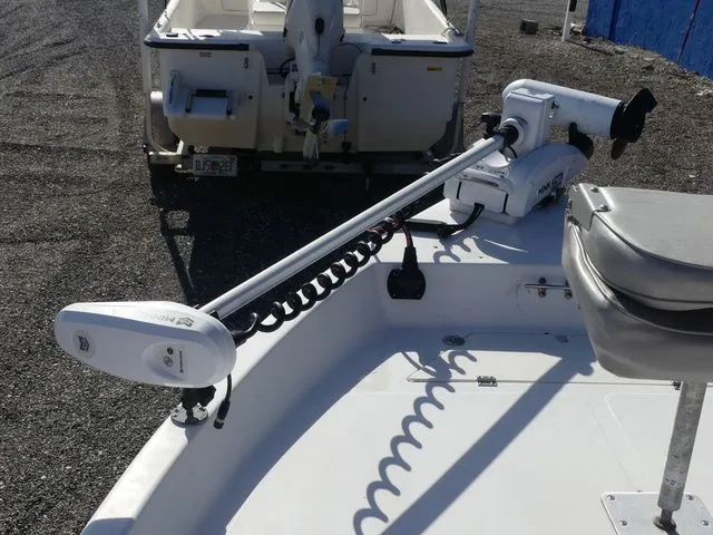 Slide: The Image of Sea Pro 2100 SV CC 2000 - 13