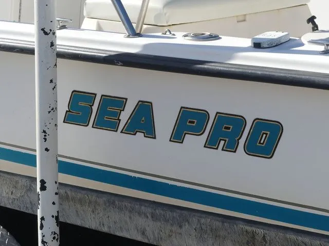 Slide: The Image of Sea Pro 2100 SV CC 2000 - 7