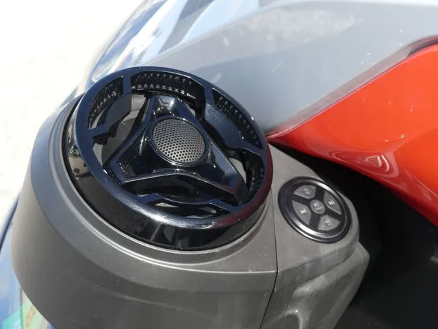 Slide: The Image of Sea-Doo GTI SE 130 2022 - 10