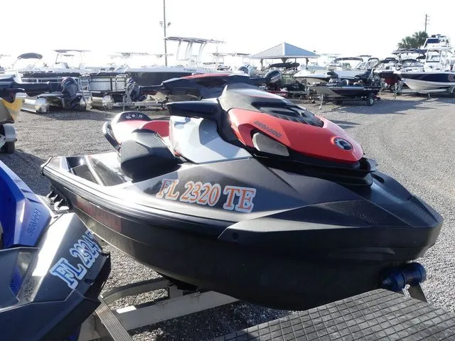 Slide: The Image of Sea-Doo GTI SE 130 2022 - 3