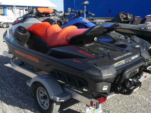 Slide: The Image of Sea-Doo GTI SE 130 2022 - 6