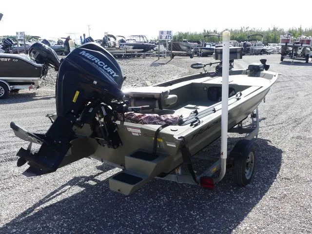 Slide: The Image of Tracker GRIZZLY® 1548 MVX Sportsman 2016 - 4