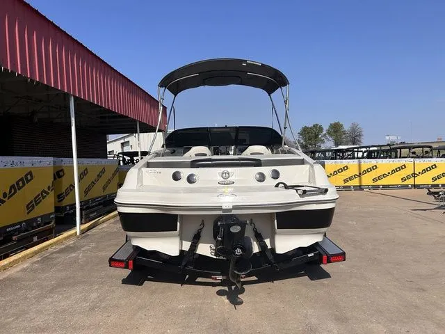 Slide: The Image of Tahoe 400 TS 2016 - 4