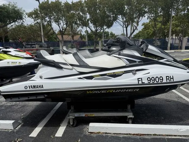 The Image of 2017 Yamaha WaveRunner VX Cruiser HO in parking lot. - 1