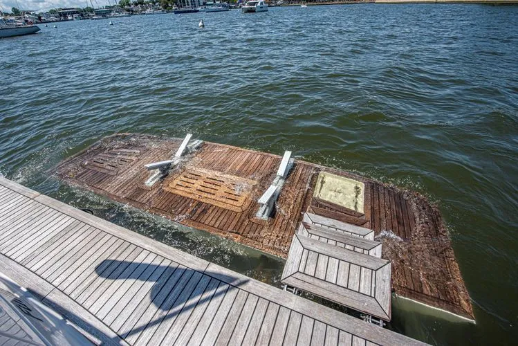 Slide: The Image of 2018 Sea Ray L550 - Image 18 - 18