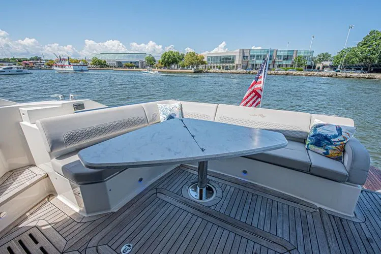 Slide: The Image of 2018 Sea Ray L550 - Image 24 - 24