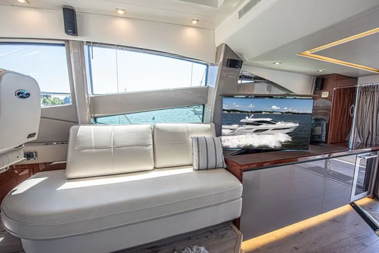 Slide: The Image of 2018 Sea Ray L550 - Image 34 - 34