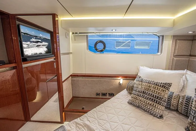 Slide: The Image of 2018 Sea Ray L550 - Image 54 - 54