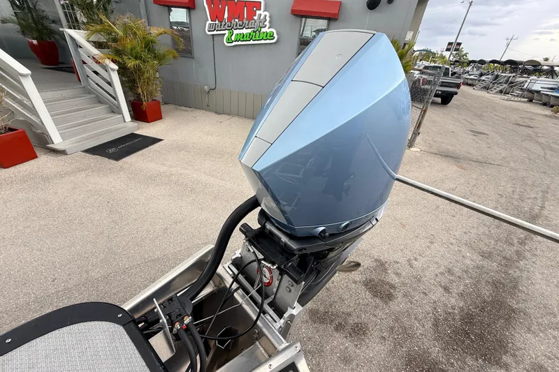 Slide: The Image of 2026 Avalon 2 boat engine at WMF Watercraft & Marine dealership. - 41