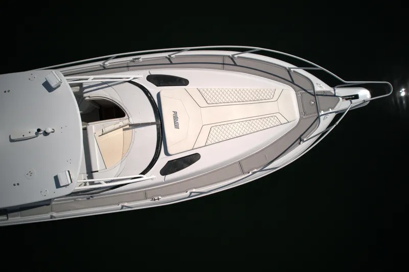 Slide: The Image of Top view of a 2002 Intrepid 377 Walkaround Cuddy boat. - 26