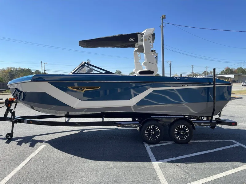 Slide: The Image of Nautique Super Air Nautique S23 2025 - 4