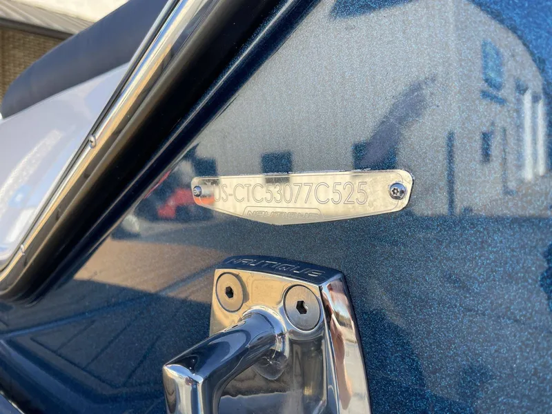 Slide: The Image of Nautique Super Air Nautique S23 2025 - 9