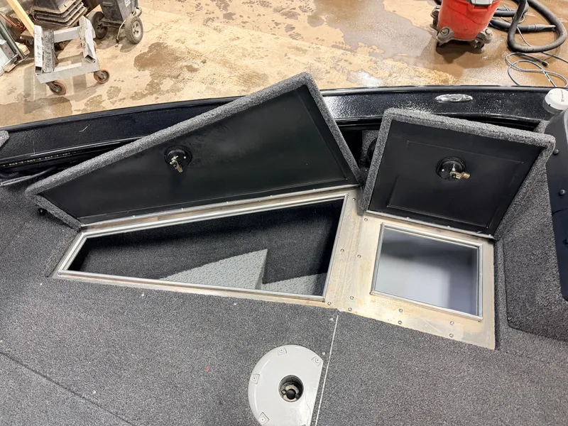 Slide: The Image of Lund 1875 Pro-V & 200HP Mercury ProXS - $49,995 2022 - 13