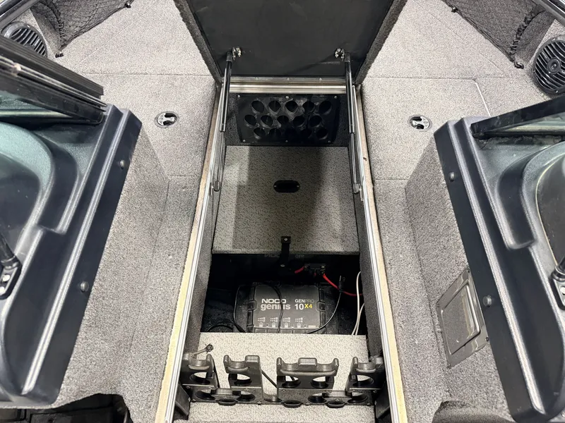 Slide: The Image of Lund 1875 Pro-V & 200HP Mercury ProXS - $49,995 2022 - 25