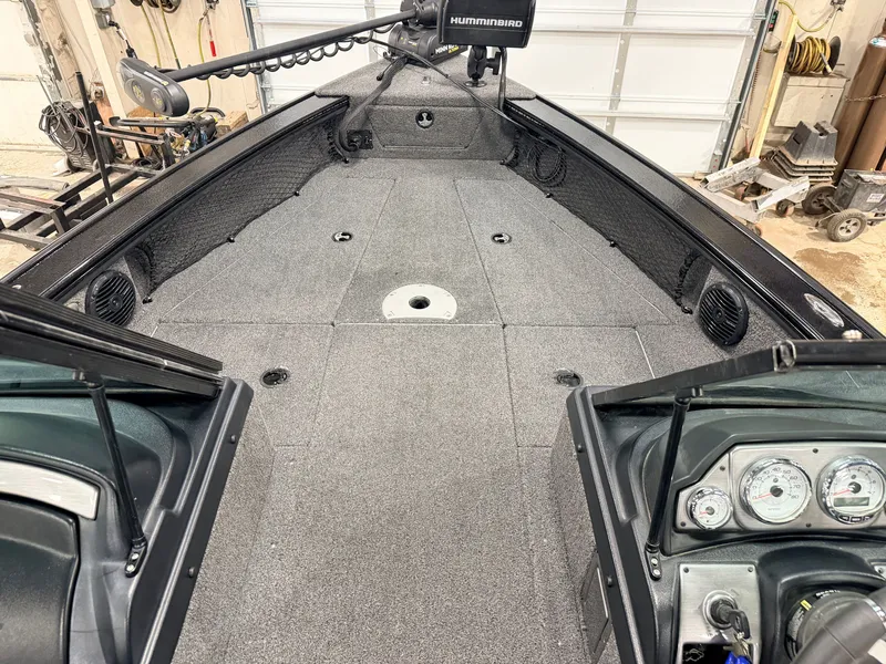 Slide: The Image of Lund 1875 Pro-V & 200HP Mercury ProXS - $49,995 2022 - 3